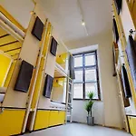 Flow Spaces Hostal *