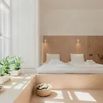 Flow Spaces Hostel *