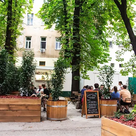 Hostal Flow Spaces Budapest
