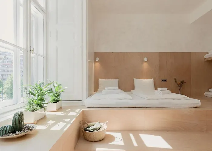 Flow Spaces Hostel *