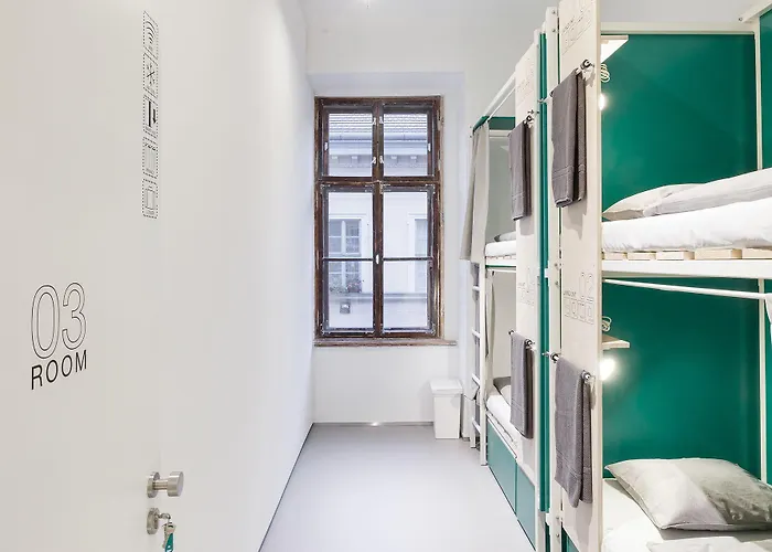 Flow Spaces Hostel *