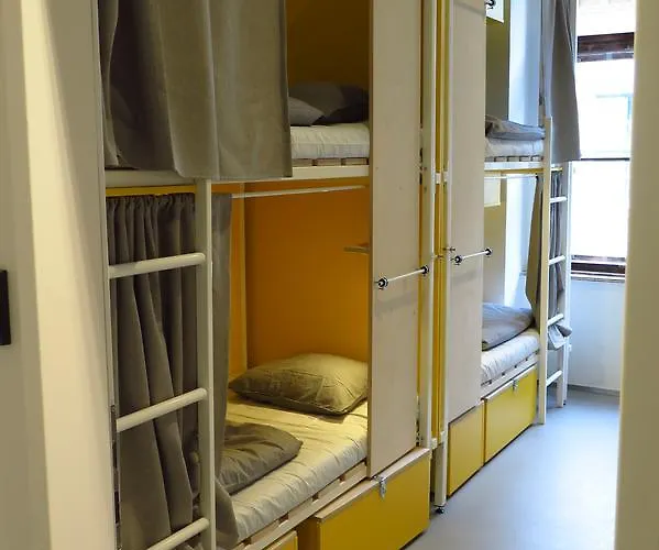 Flow Spaces 布达佩斯