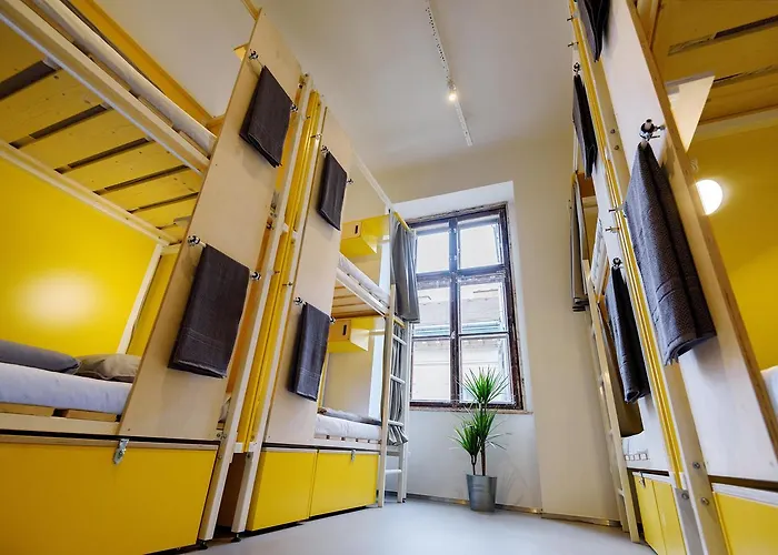 Flow Spaces Hostel *