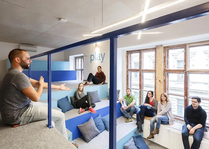 Flow Spaces Hostel *