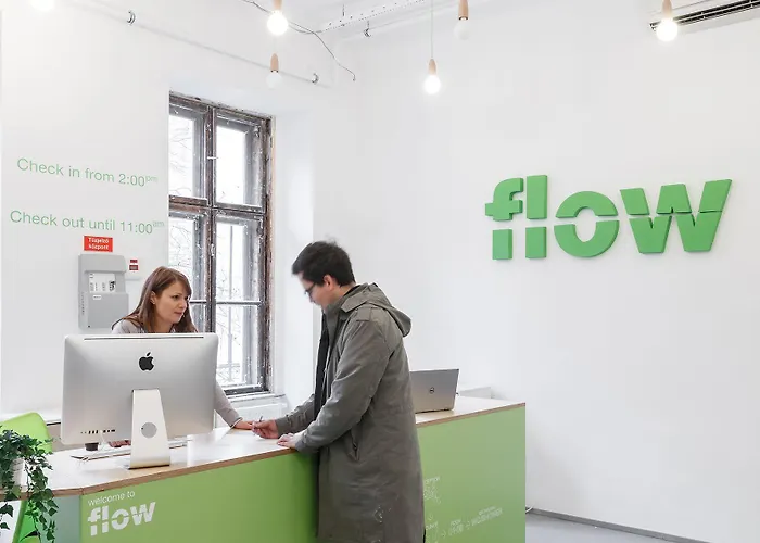 Flow Spaces * 부다페스트