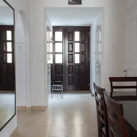 Hostel Flow Spaces *